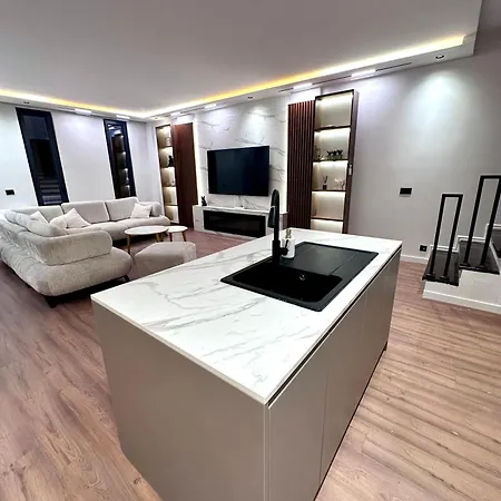 Luxury Dhërmi