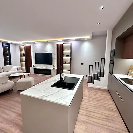 Luxury Dhërmi