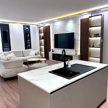 Luxury Villa Dhërmi